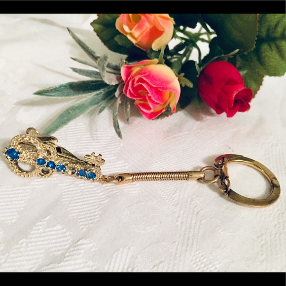 🎸Vintage Blue Rhinestone Guitar Key Chain🎸 - Picture 4 of 6